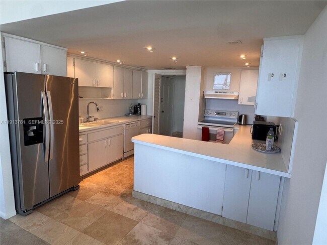 Photo - 200 Ocean Ln Dr Unit 909