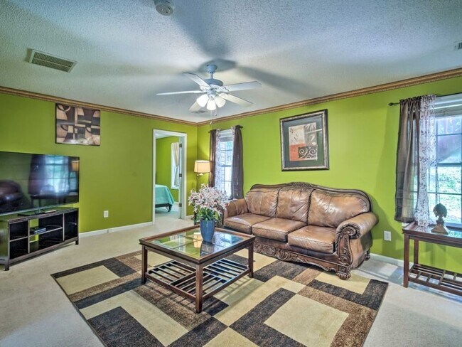 Photo - 6 Bedroom Single Family Home in Acworth