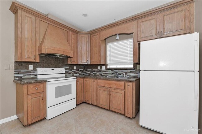 Photo - 2102 Kimberly Ln Unit 2102 #4