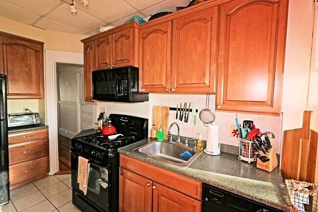 Photo - 100 Quincy Ave Unit 4