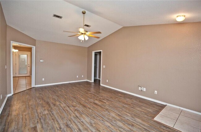Photo - 235 Sundown Dr
