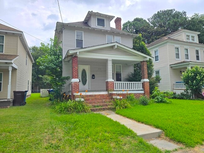 Charming 3-Bedroom Home Near Lakeside Park - Charming 3-Bedroom Home Near Lakeside Park