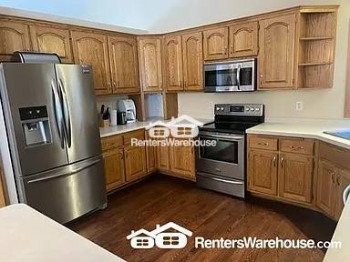 Photo - 7854 9th St N