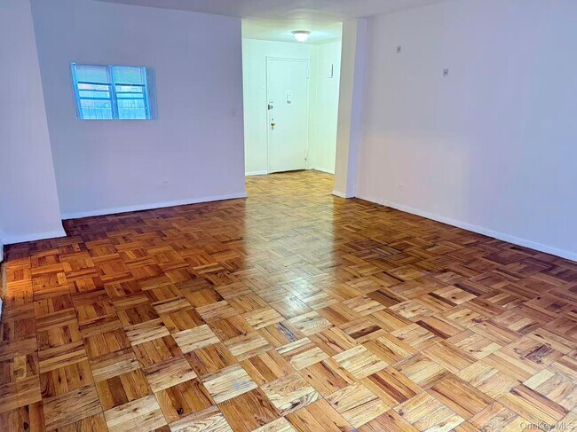 Photo - 41-07 Bowne St Unidad 1FL