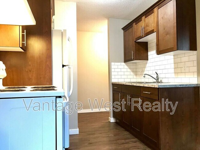 Photo - 235-235 Husch Rd