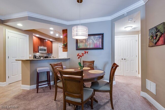 Photo - 2825 Palm Beach Blvd Unidad 219