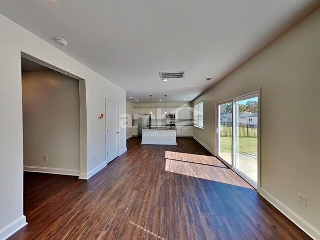 Photo - 7404 Garrett Ct