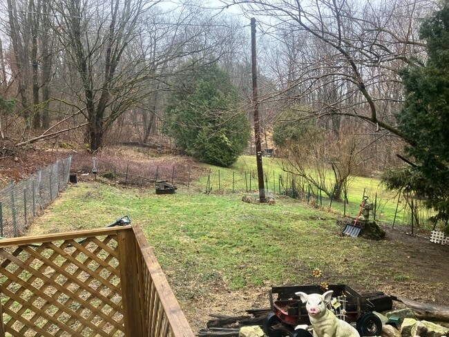 Private Back Yard - 7 Patch St Unit 7