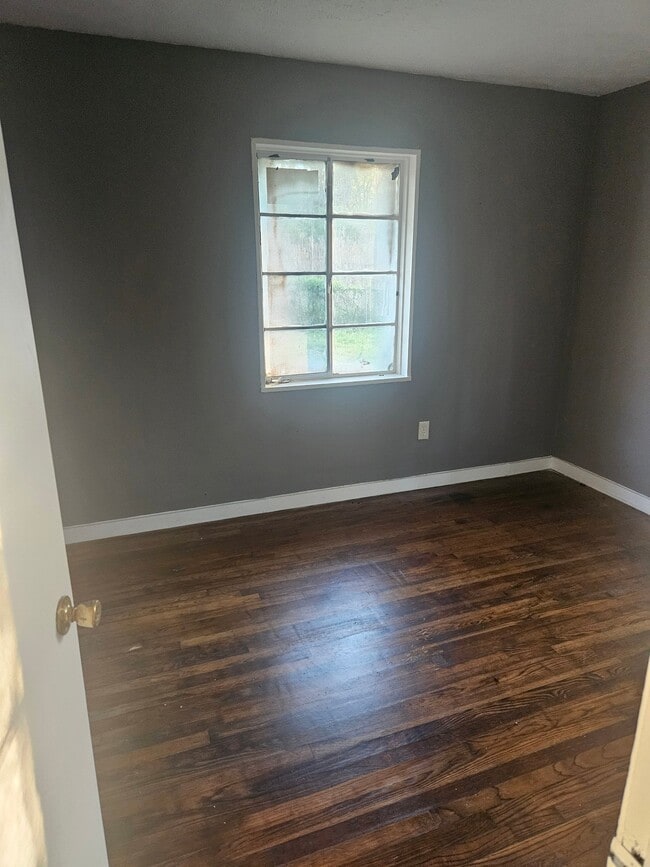 Photo - 2401 Coronet Pl