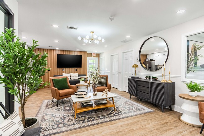 Photo - Shadowbluff Apartments