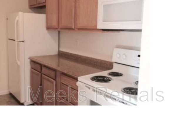 Building Photo - 2211 US-60 Unit B Rental