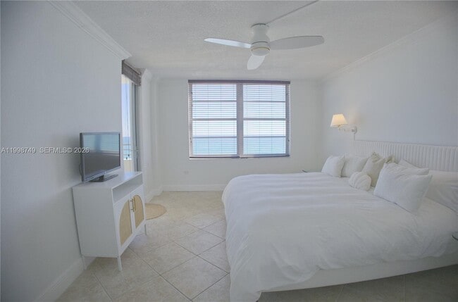 Photo - 5555 Collins Ave Unidad 15M
