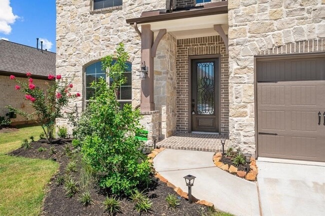 2118 Germander Ln
