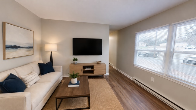 Photo - Oak Park Apartments