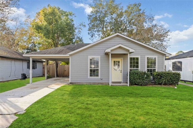 Building Photo - 4914 27th St E