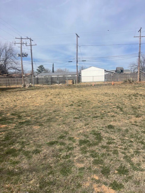 Photo - 625 E 52nd St