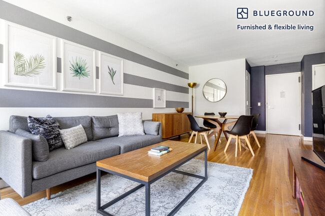 Photo - 101 W 15th St Unidad FL2-ID7