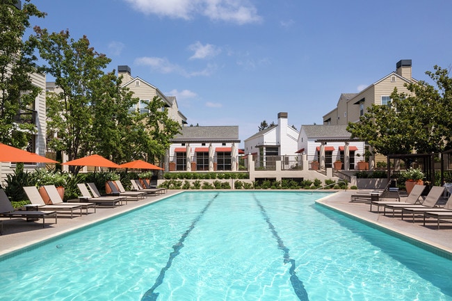The Hamptons Apartment Homes