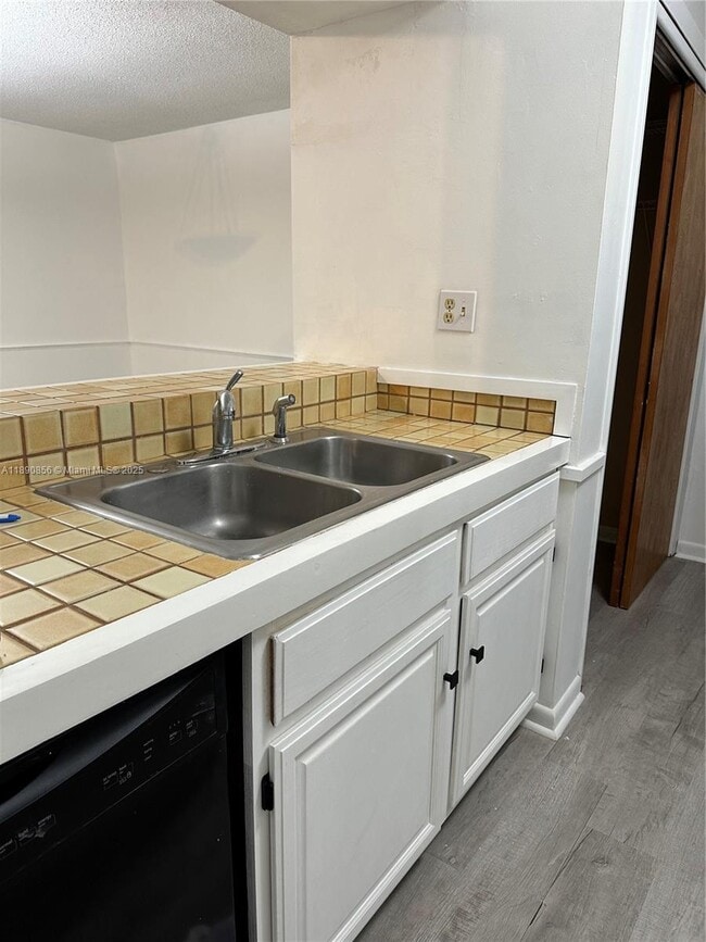 Photo - 2816 SW 14th Dr Unidad 2816