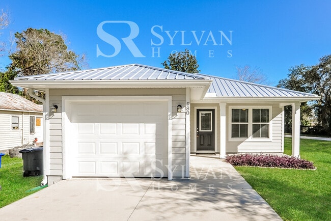 Photo - This cute 3BR, 2BA home is move-in ready