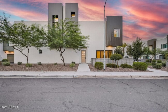 Building Photo - 5151 N 13th Pl Rental