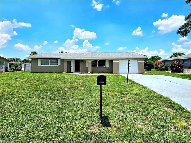 Building Photo - 211 S Lake Dr Rental