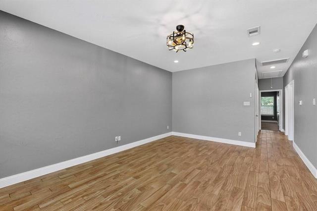Photo - 3705 Spencer St