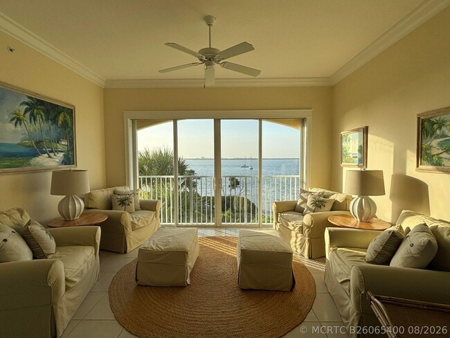 Photo - 29 Harbour Isle Dr W Unit 304