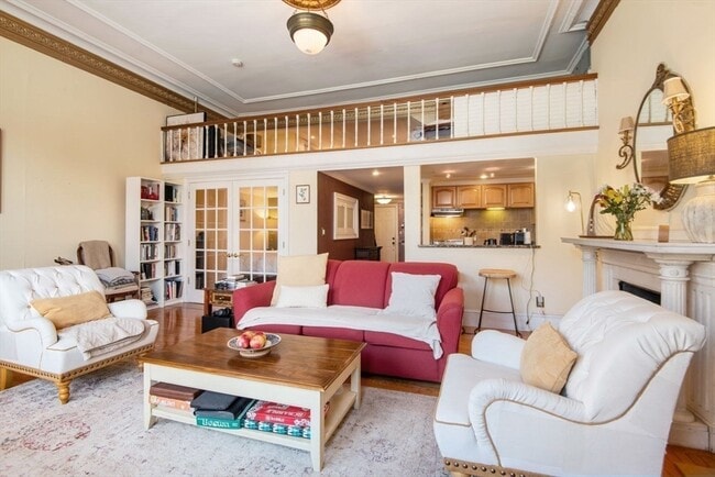 Building Photo - 64 Commonwealth Ave Unit 3