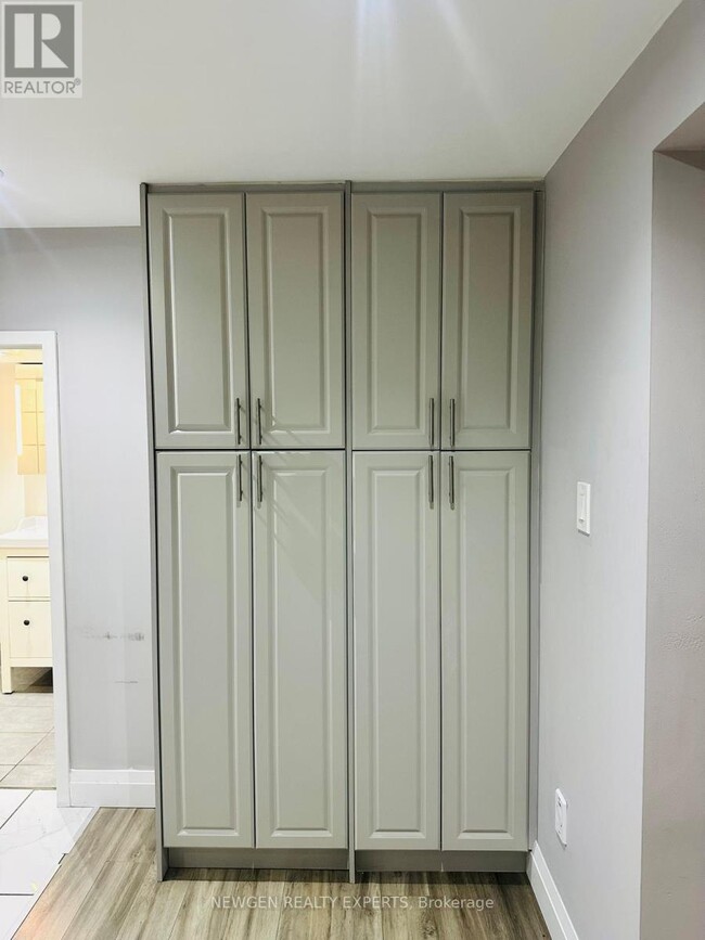 Photo - 53 Freshspring Dr