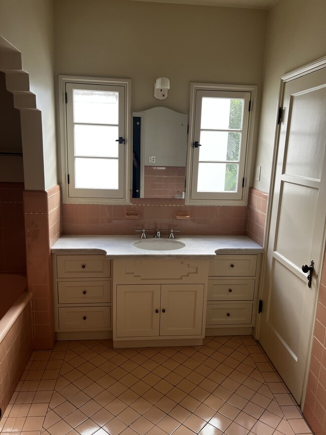 Photo - 189 S Martel Ave Unit 189 South Martel Avenue