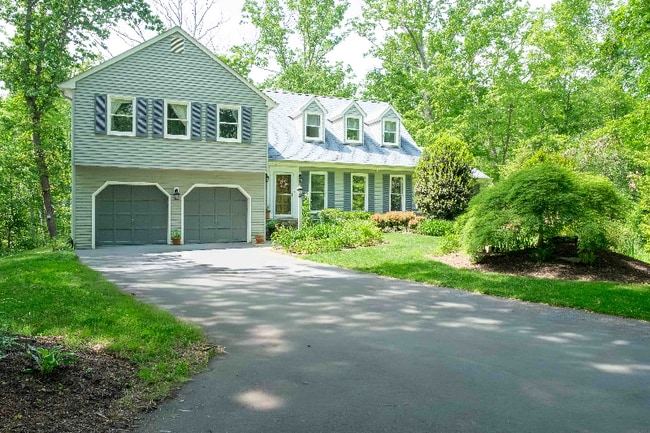 Building Photo - 26 Old Sturbridge Rd Rental