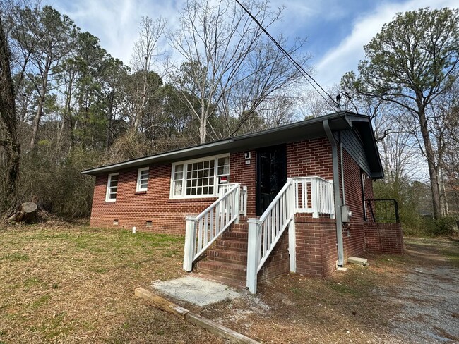 3 Bedrooms, 1 Bathroom - House in West Rome! - 3 Bedrooms, 1 Bathroom - House in West Rome!