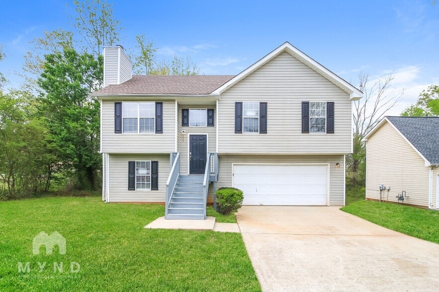 737 Lilac Dr