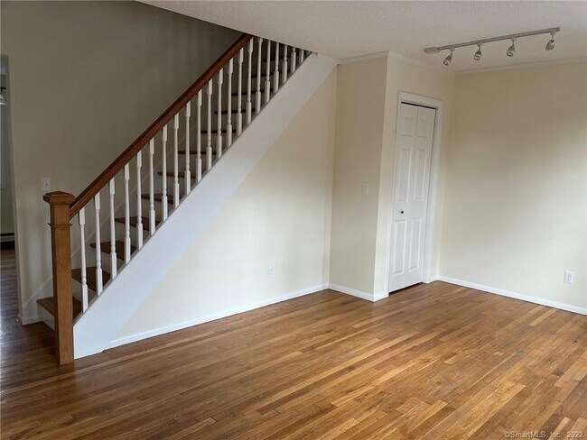 Photo - 1283 Hope St Unit APT 5