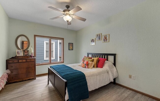 Photo - 2138 N Buffum St