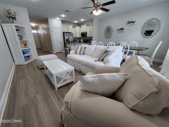 Building Photo - 7454 Shadow Lake Dr