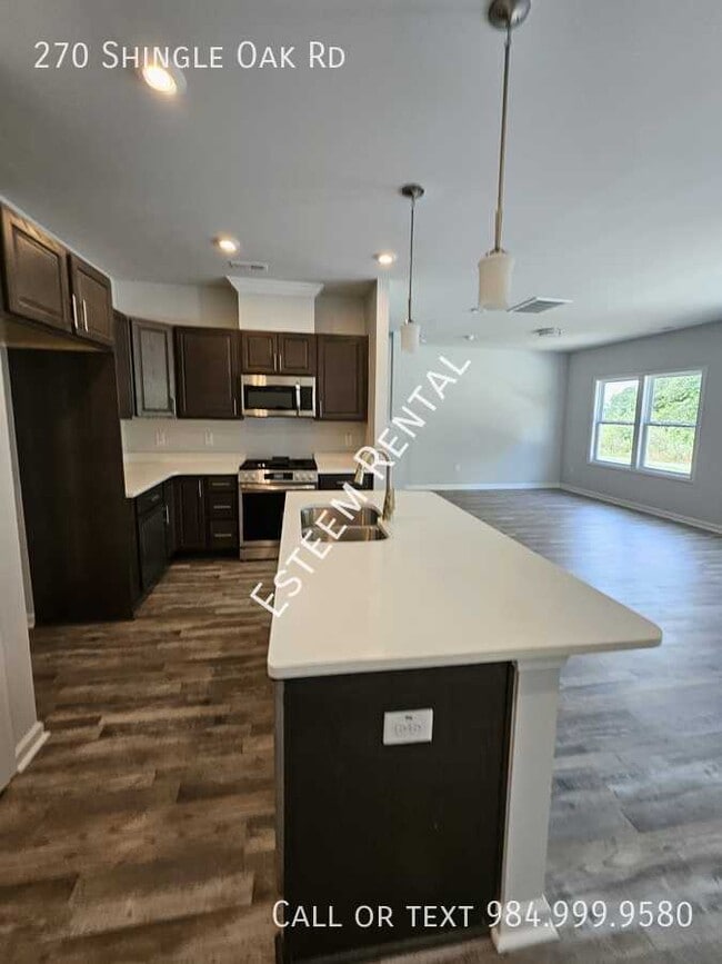 Photo - 270 Shingle Oak Rd