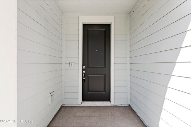 Photo - 4570 Creekside Blf St