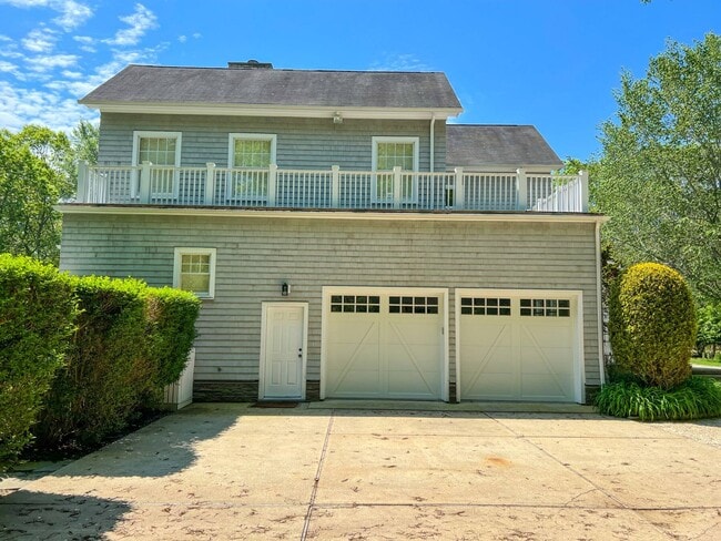 Photo - 118 Water Mill Towd Rd