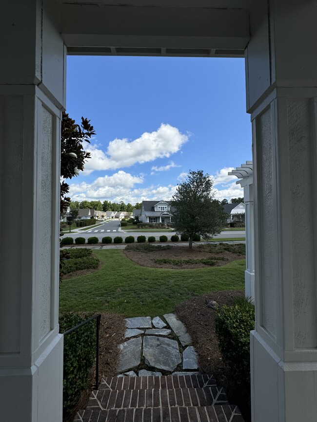 Photo - 819 Meadowsweet Ln