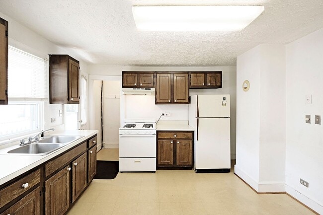 Photo - Charming Woolen Mills Home Near Meade Park