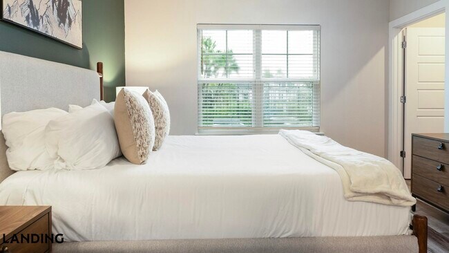 3060 Southcreek Blvd Unit 2-102
