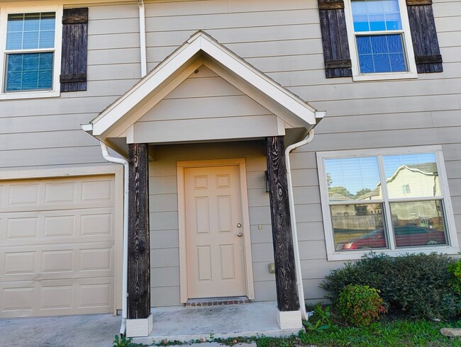 Photo - 1540 Chama Dr