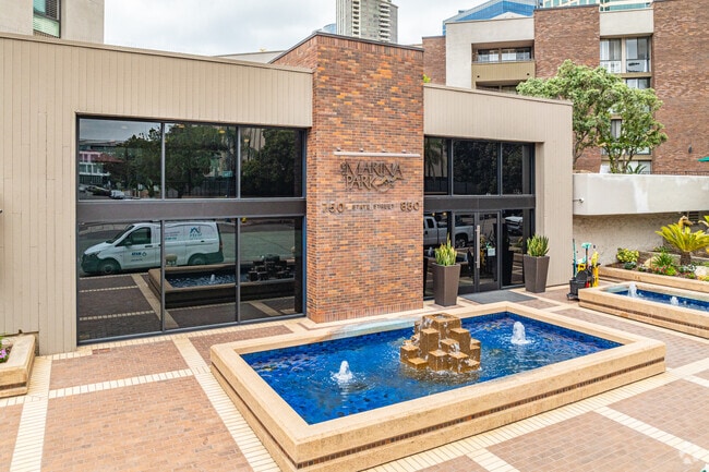 Entrada - Marina Park