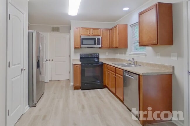 Photo - 6420 Pennacook Dr