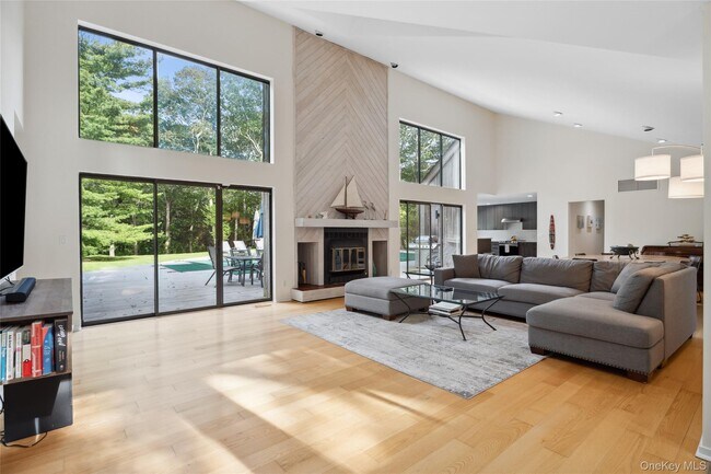 Photo - 26 Woodland Way