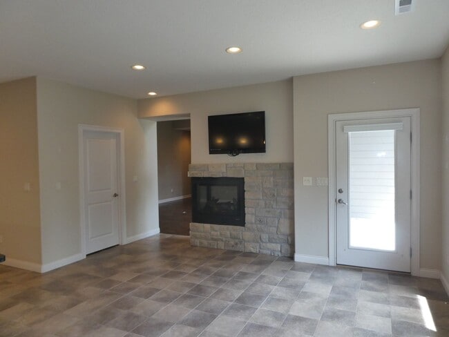 Photo - Beautiful Home in Thornbrook