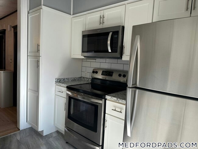 Photo - 14 Windsor Rd Unit 2