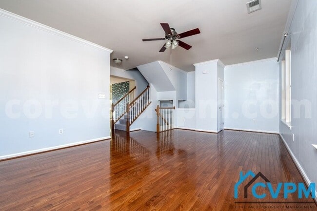 Photo - 584 Fox River Hills Way